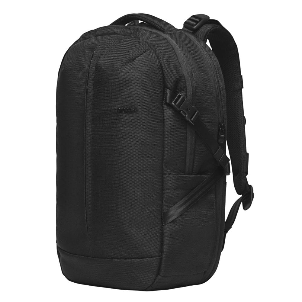 インケース「Tracks Expansion Backpack」￥33,000／約H47×W30×D15～19㎝／21～27ℓ