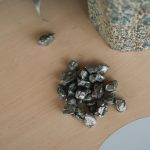 「トランティクシーエコ」は原料の半分以上に、リサイクルしたチタン素材を採用