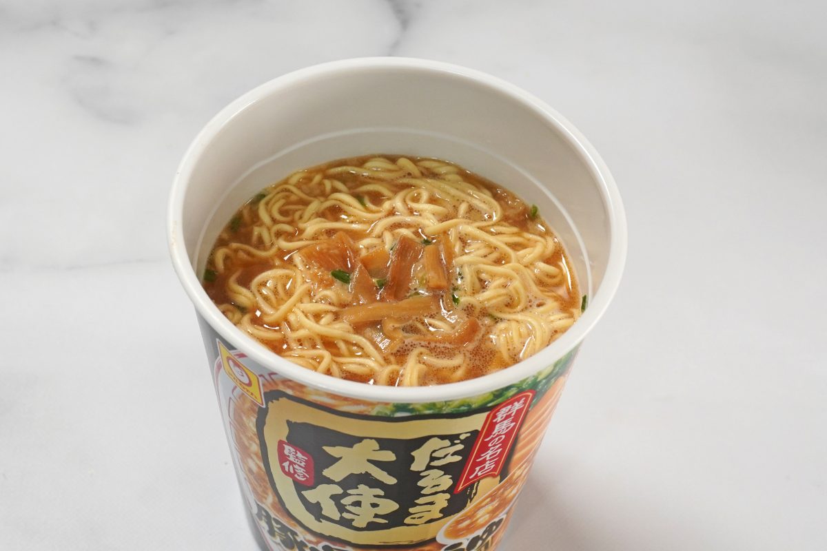 東洋水産 だるま大使監修　豚骨しょうゆらーめん