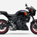 8TTのグラススパークルブラックカラー