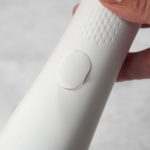 ニトリ「口腔洗浄器 NS8009」の電源コネクタ部分