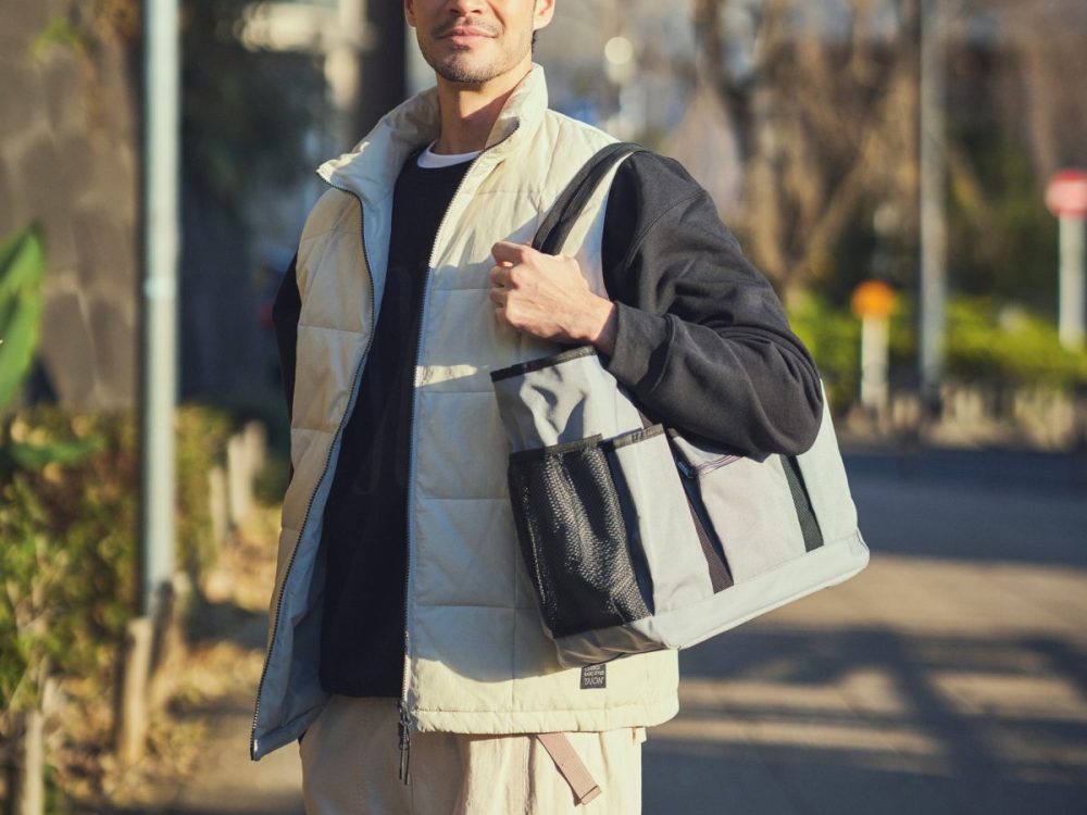 シンプルで高い収納力は仕事に休日に大活躍！