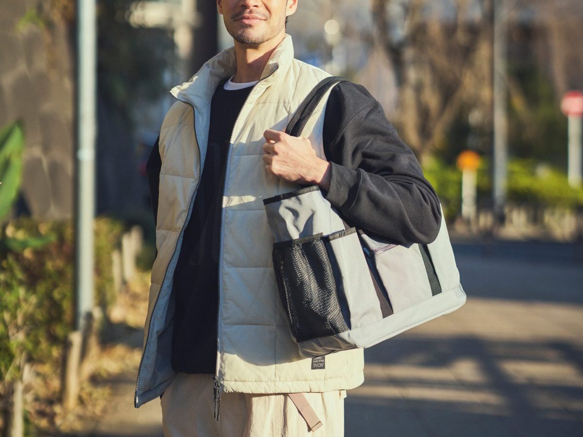 シンプルで高い収納力は仕事に休日に大活躍！