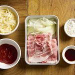 「サントリー生ビール」に合う肉つまみ「チーズポークチャップサイドダウン」