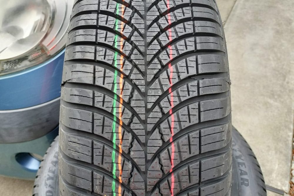 季節ごとに変わる日本の路面にしっかりと対応してくれる嬉しい機能が満載