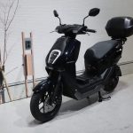 ボディはコンパクトで軽量、扱いやすくて取り回しも楽