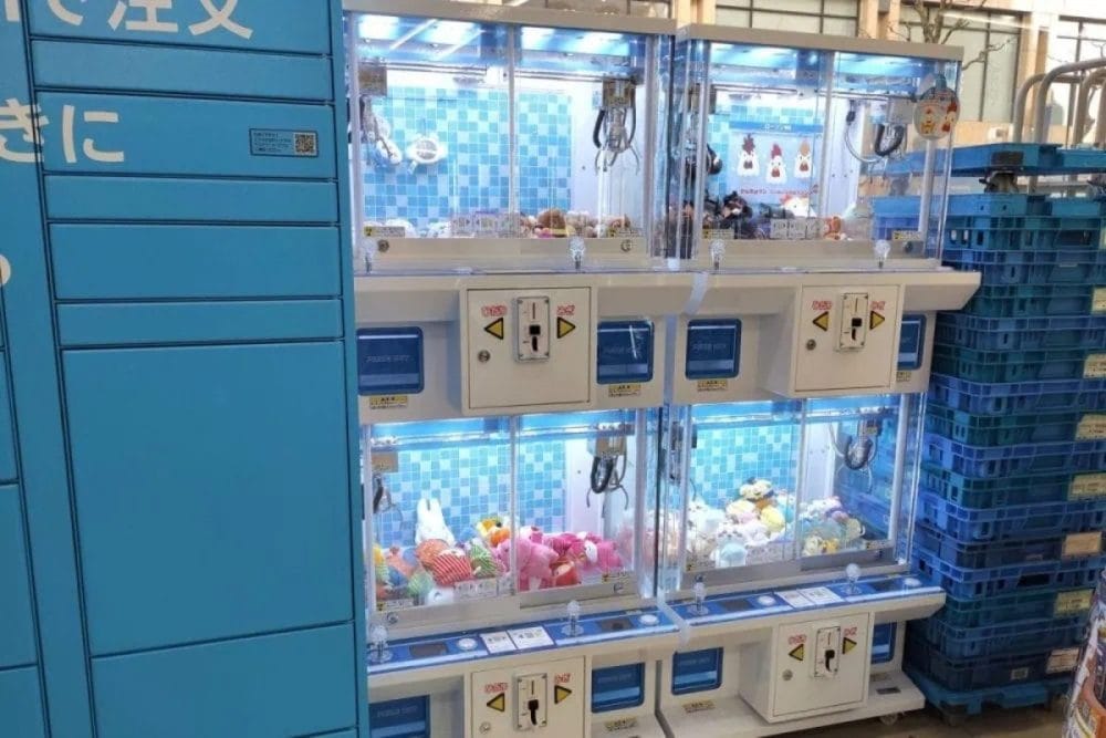 第1位 【なぜ急増?】ローソンとファミマの「クレーンゲーム」はゲーセンより簡単?“1000円”でガチ検証してみた