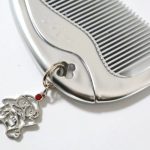 第1位　【ドンキが本気出した】990円コーム「mion」があのラブクロムにそっくり!? 5000円の本家とガチ比較したら衝撃の結果に…