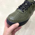 第2位　「これがエアフォース1？」と思わず二度見…高級感がすごい！“クロコ柄”で大化けしたナイキの名作をエディターが試し履き