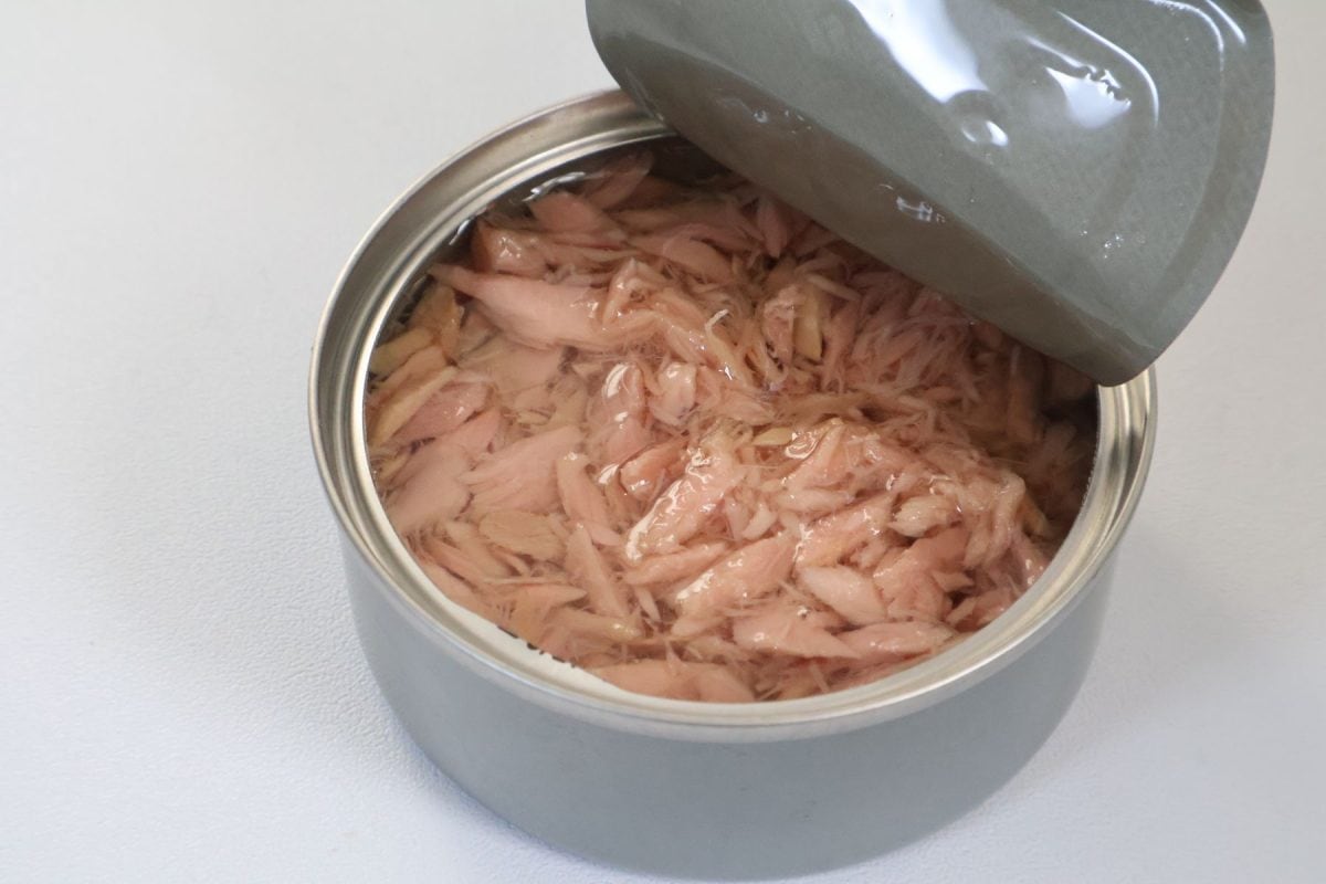 缶のツナにはオイルと水分が多く入っている