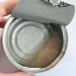 ツナの具を取り出すと水分と油分が余った