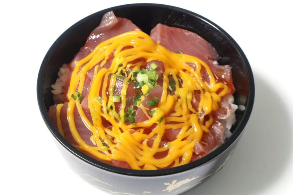 まぐろ丼にかけるアレンジ