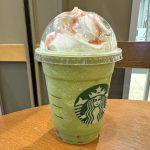 スターバックスコーヒー「抹茶と桜わらびもち フラペチーノ」