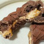 第2位 「異次元過ぎる美味しさに溺れそう…」ミスド×ゴディバ“忖度なし”全5種ランキング【1位は悪魔的カロリーのあれ】