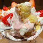パフェというよりも豪華なショートケーキを食べているような気分に
