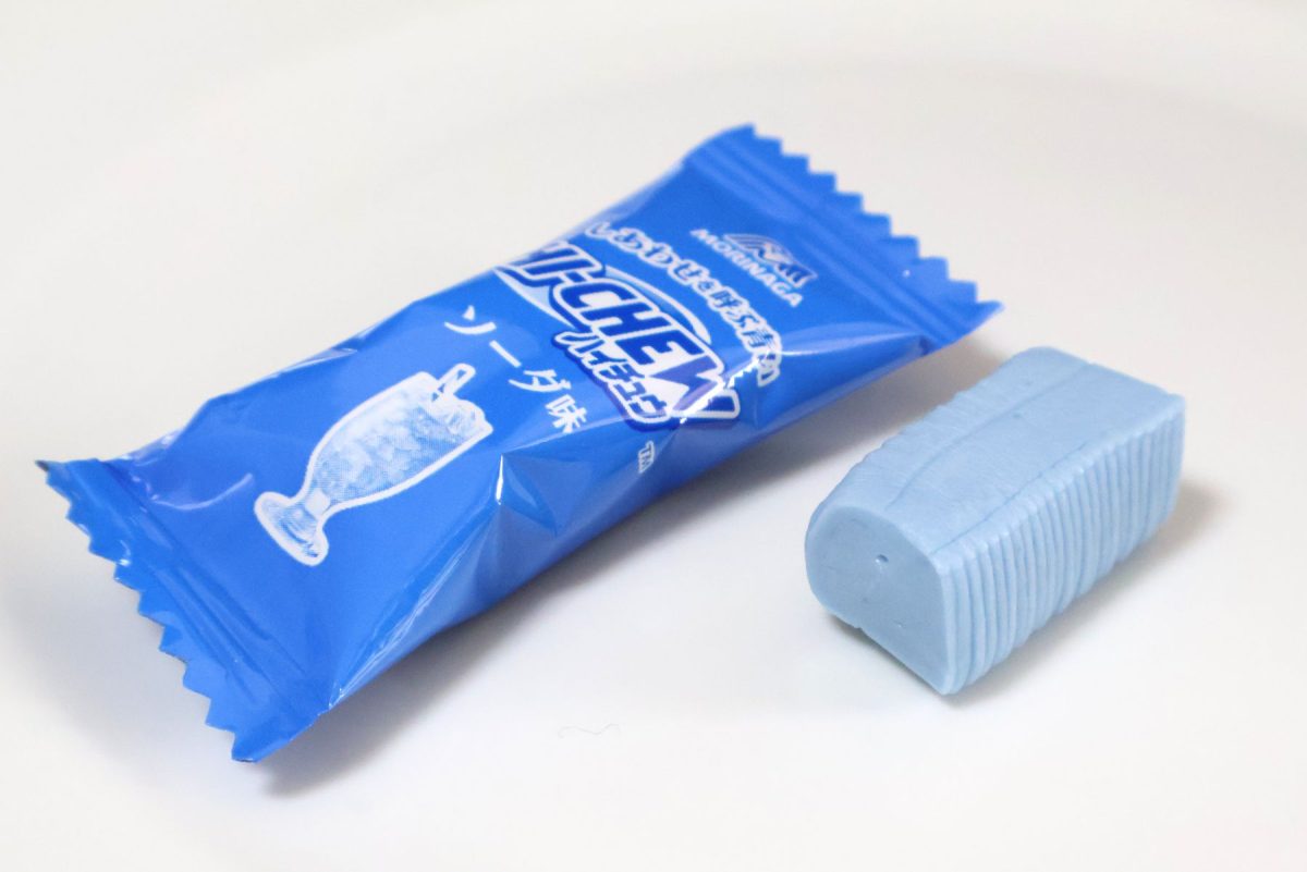 「森永製菓 しあわせを呼ぶ青いハイチュウ ソーダ味」