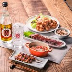 「極上〈宝焼酎〉」はロックはもちろん炭酸割りなど、どんな飲み方をしても美味しいことから幅広い層に支持されている