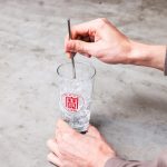 おいしい炭酸割りの作り方①グラスを冷やす