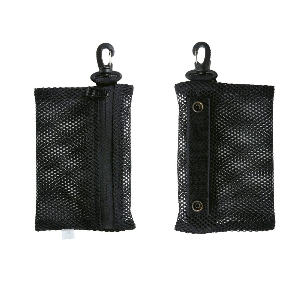 内装のメッシュポケットは取り外し可能