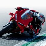 レースシーンからフィードバックされた先進技術が惜しみなく導入されているパニガーレV4