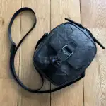 第2位 【海外旅行の正解】パスポートも財布も守る!雨にも強いAerの「神ショルダー」が最強すぎた