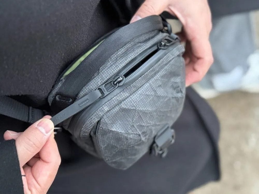 第2位 【海外旅行の正解】パスポートも財布も守る!雨にも強いAerの「神ショルダー」が最強すぎた