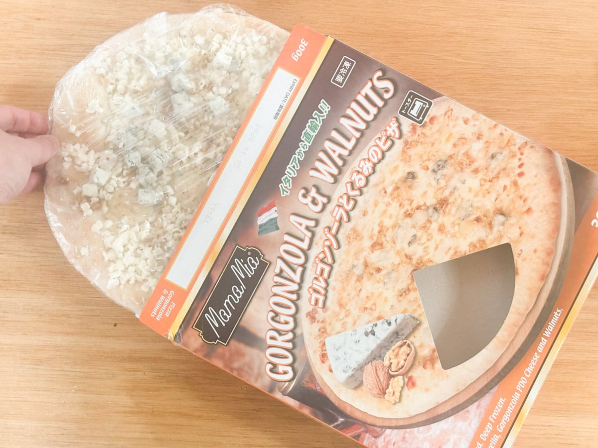 「クアトロフォルマッジ」より100円以上、「ピザマルゲリータ」より200円以上お高いアッパーレベルの冷凍ピザです