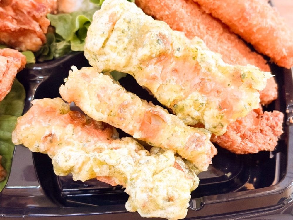 竹輪の磯辺揚げものり弁などのお弁当定番おかずで、これが3枚入り