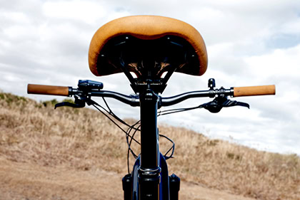 ワンアクションでシート高の調整が可能なドロッパーシートポスト