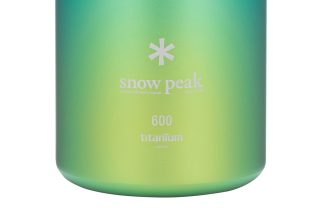 【水筒に1.7万円は高い？】スノーピークの「世界初」チタンボトルが凄すぎ…“永久保証”で一生使えるSDGsな傑作