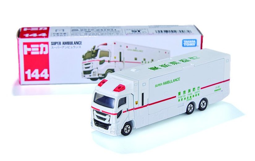 トミカ No.144 スーパーアンビュランス ¥1,100