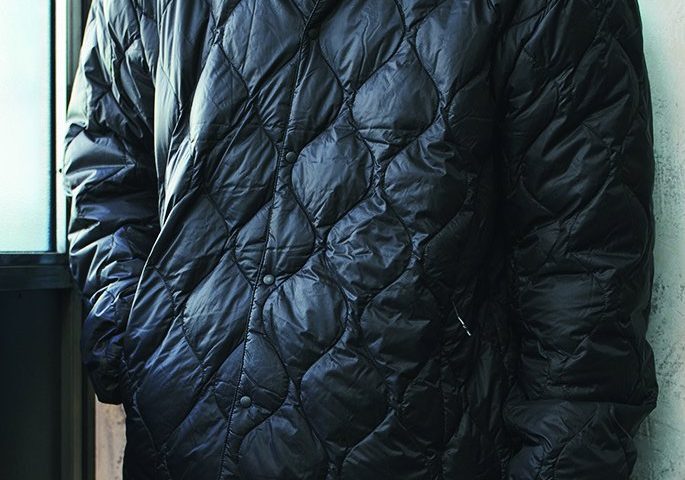 【10周年限定コラボ】タイオン×ホワイトマウンテニアリングが奇跡の融合!「800FP」のミリタリーダウンがU2万円で登場