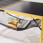 棚付きでテーブルの上は広々