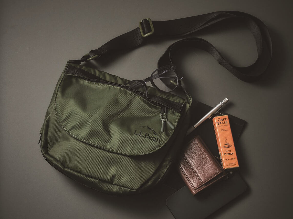 財布、手帳、スマホなど、必要なモノを全部持ち歩いて、さらに余裕が欲しい人に