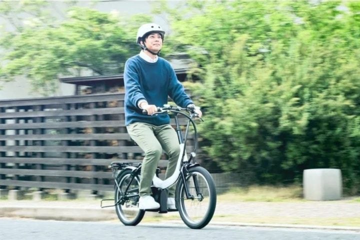 パナソニックの本気!免許不要の自転車型「特定小型原付」、顔面刷新のスズキ「キャリイ」…ほか【乗り物の人気記事ランキングベスト3】(2026年1月版)