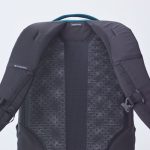 ハイエンドモデルに採用されている背面構造を標準装備