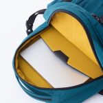 メインコンパートメントには15インチ対応のPCスリーブを搭載