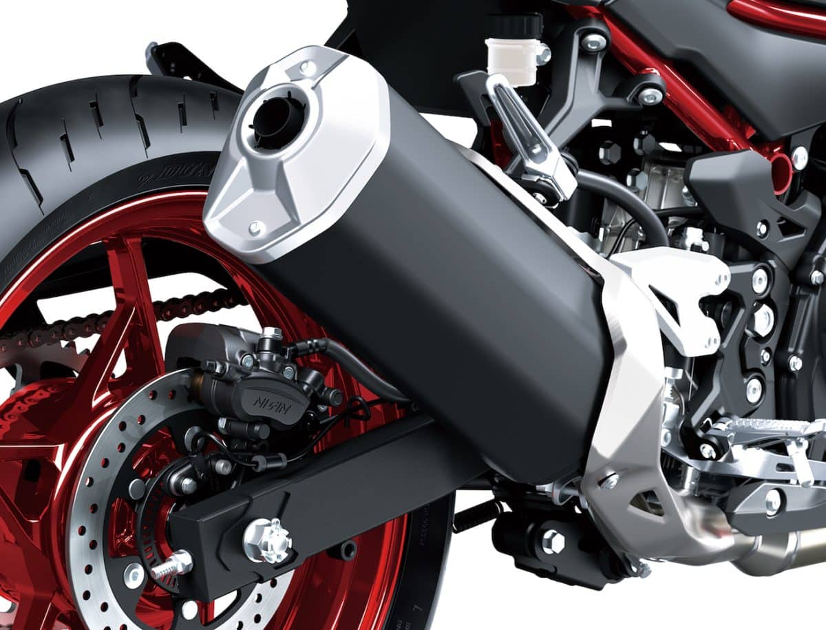 存在感のあるスタイルとサウンドでバイクライドを盛り上げるエキゾーストシステム