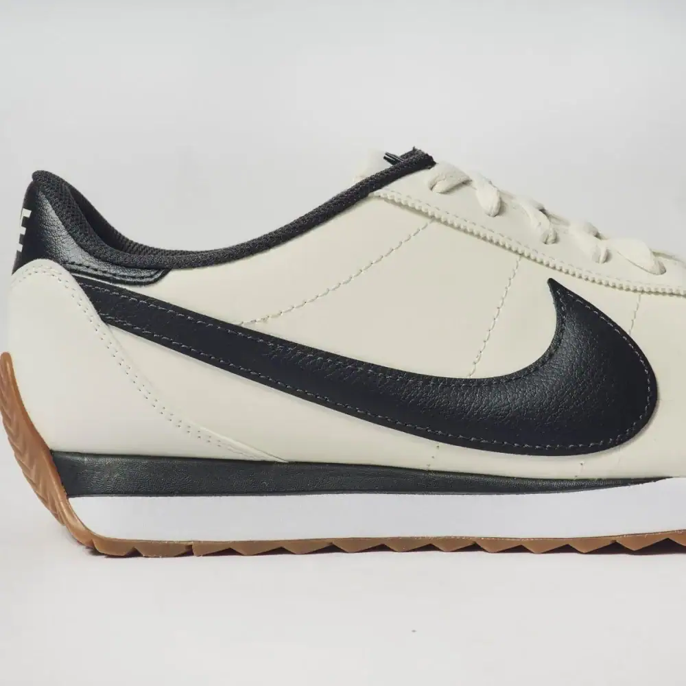 第3位　【コスパ最強】1万円でお釣りが来る!? NB、ナイキ、アディダスの隠れ名品。トレンドの「薄底＆ローテク」スニーカー3選