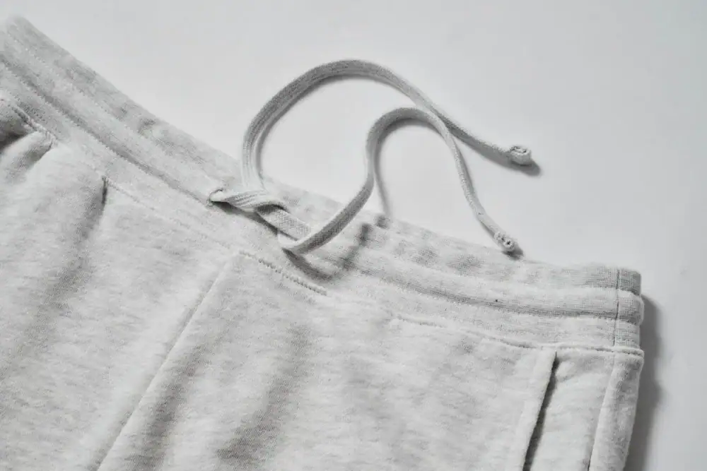 第2位　【え、上下で1万円？】GUのコートも青山のスーツも衝撃価格。スタイリストが組んだ「神コスパ」大人のオンオフコーデ2選