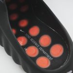 上下するラバーポッドの動きが足裏にしっかり伝わる