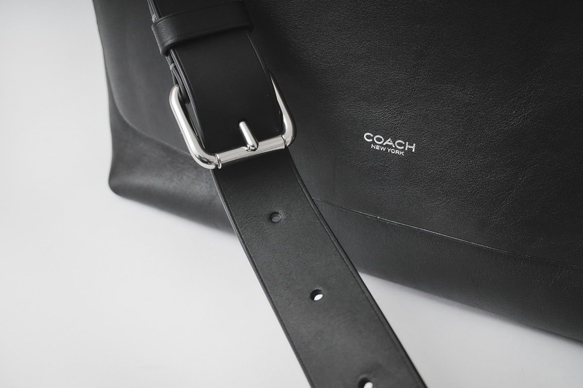 ベルトのように長さを手軽に変えられる仕様