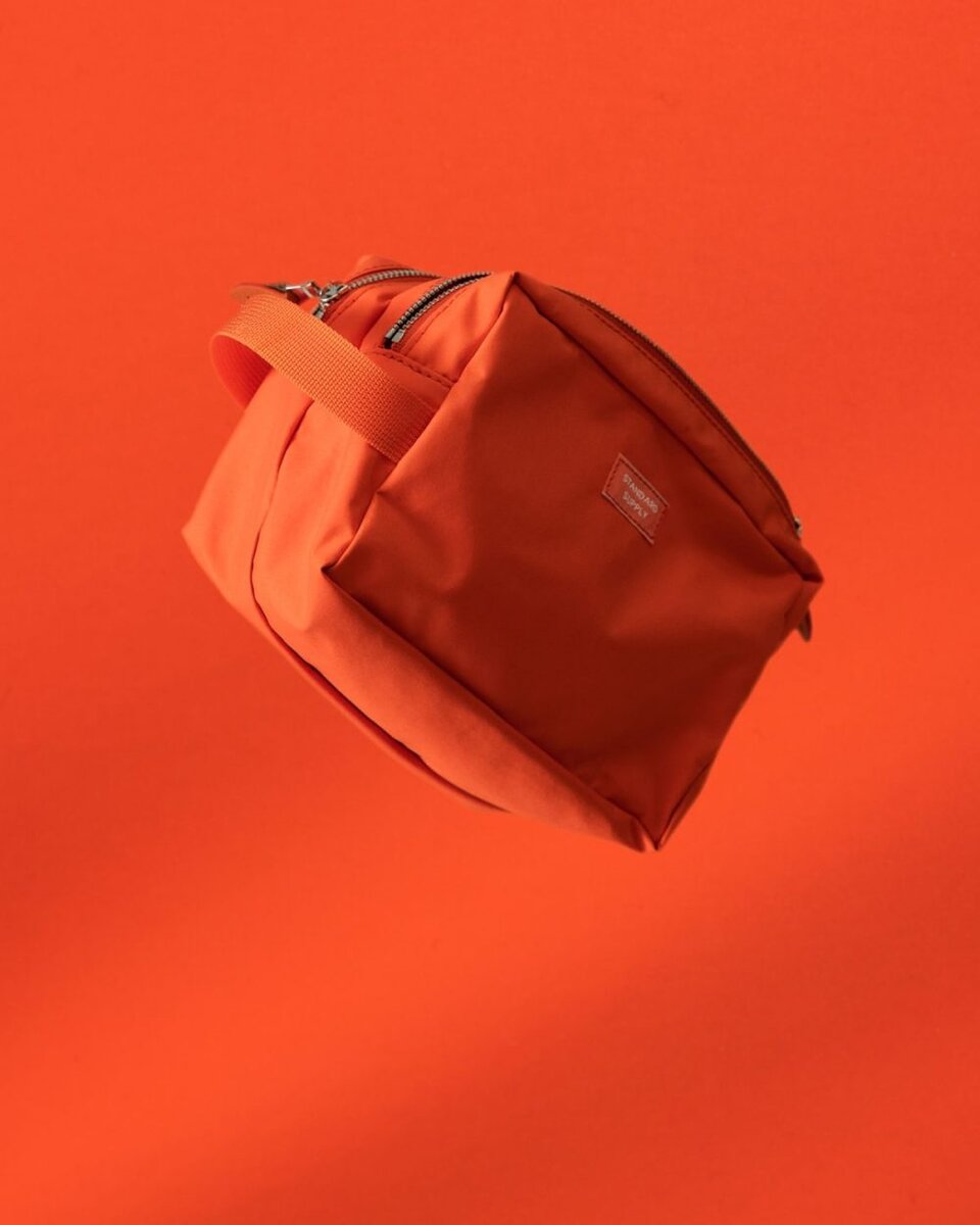 STANDARD SUPPLY × BEAMS PLUS × bPr BEAMS「2R Square Pouch」¥6,600/W170×H115×D105㎜