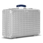 リモワ「Classic Aluminium Grid ハンドキャリーケース」￥341,000／H35×W48×D17㎝／18ℓ／2.8㎏