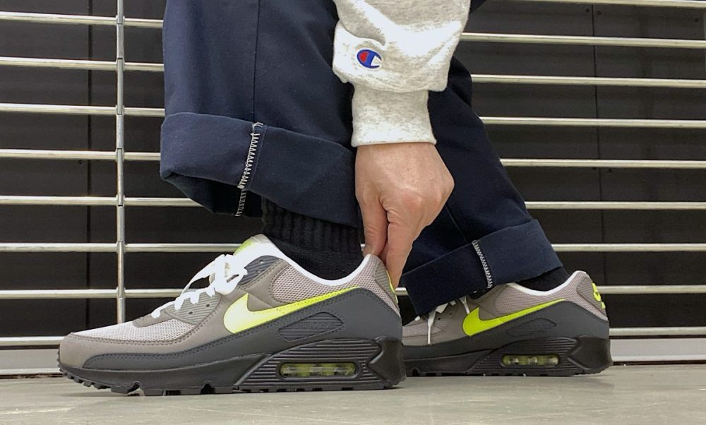 NIKE AIR MAX 90 