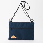 ケルティ「ES フラット ポーチ SM」¥3,850/H21×W29×D1㎝