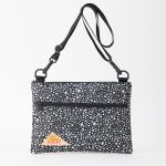 ケルティ「ES フラット ポーチ SM」¥3,850/H21×W29×D1㎝