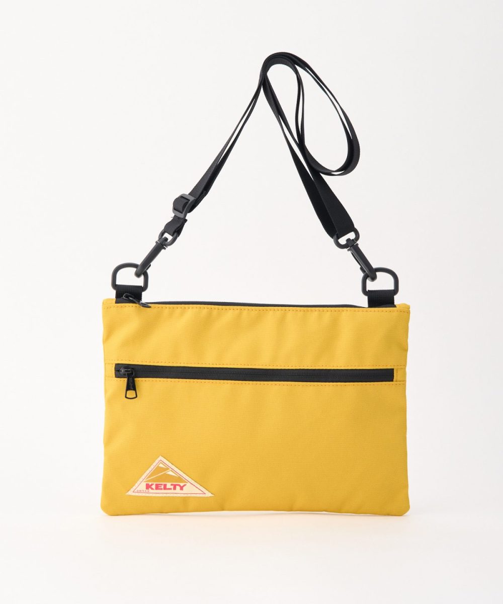 ケルティ「ES フラット ポーチ SM」￥3,850／H21×W29×D1㎝