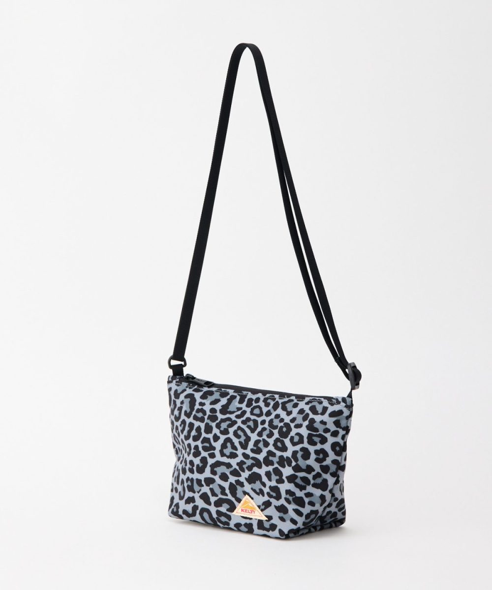 ケルティ「ES ミニ ユージュアル ポーチ」￥3,630／H13×W23×D9㎝