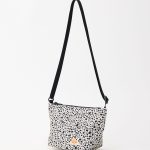 ケルティ「ES ミニ ユージュアル ポーチ」¥3,630/H13×W23×D9㎝